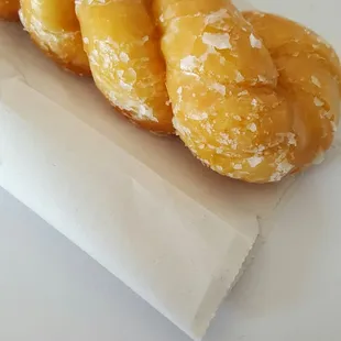 Twisted glaze donut