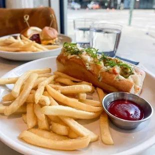 Butter Poached Lobster Roll