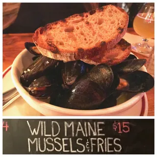 Maine Mussels and Fries