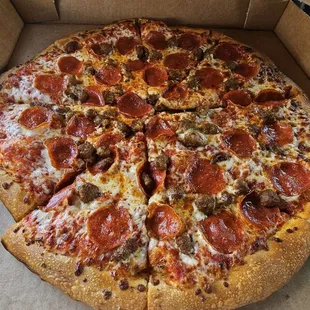 16" sausage &amp; pepperoni