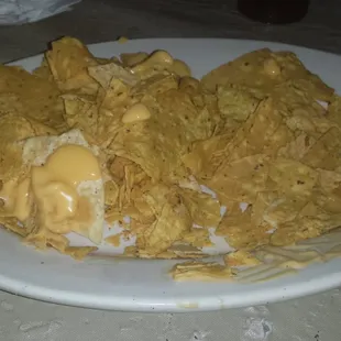 Don&apos;t get the nachos, or should  I  say crumbles?  This was under the couple of whole chips....stale too.