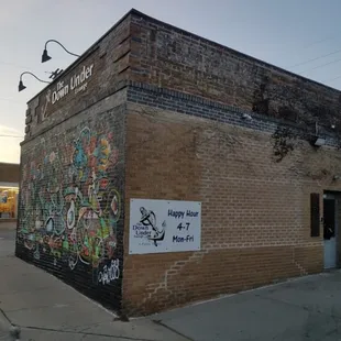 The building is right on the corner. You are going to want to keep on driving past this place.