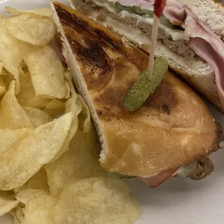 El Jefe Cubano Sandwich