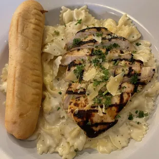 Chicken fettuccine alfredo