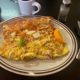 Smoked ham and cheese omelette