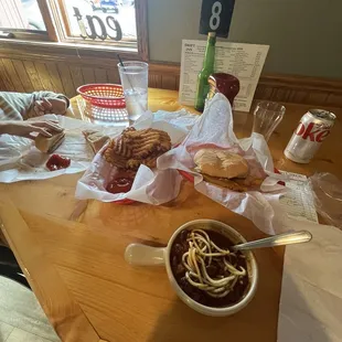 Small chili, waffle fries, fish sandwich, Cheeseburger