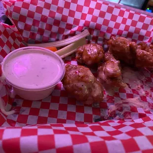 Boneless Parmesan garlic, chicken wings