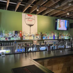 Plenty of taps and full liquor selection too!