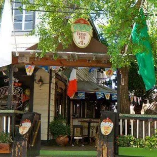 Outside Patio at Dubliner Irish Pub