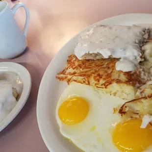 Chicken friend steak, huge portions! On a 1-10 scale, we gave it a 5.