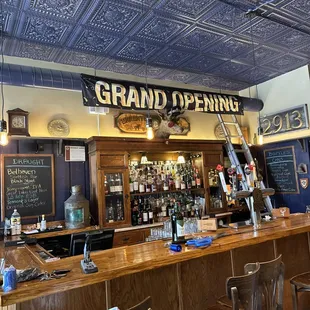 Bar at The Duke of Perth --Grand Opening