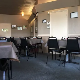 Clean 1960&apos;s atmosphere especially the restrooms.  Service was great!  Breakfast was good!