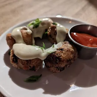 Cheesesteak tater tots for dinner