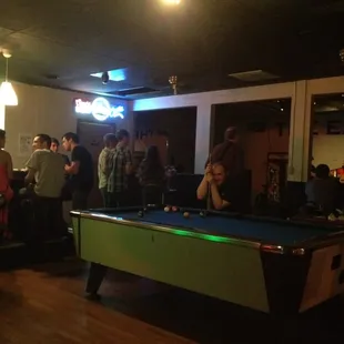 Look at all the sexy peoples!