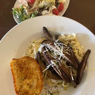 Fettuccine with Portobello Caps