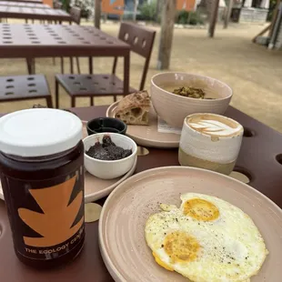 Breakfast on a Wednesday morning