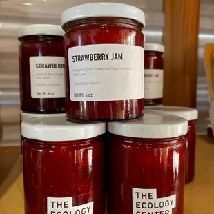 jars of strawberry jam