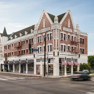 The Edmon Nestled in this beautiful historic property