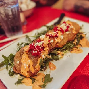 food, chicken wings and fried chicken