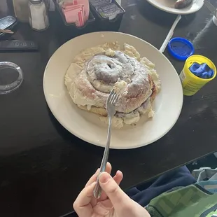 Cinnamon roll