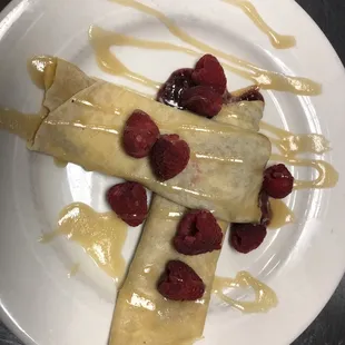 Raspberry crepes