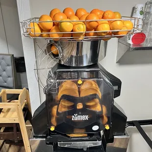 Orange juice machine