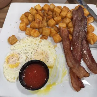 Traditional Breakfast.  Toast didn't make pic :))