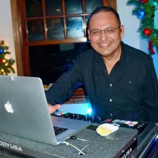 Ramiro H.
