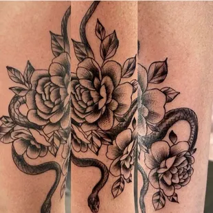 ELEGANT BLACK AND GREY SNAKE AND FLOWERS DONE BY @INKED_BY_LOU