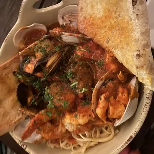 Seafood Linguine