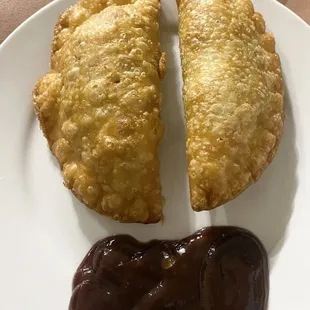 The size of the empanadas: photo includes traditional beef and beef &amp; sweet potato