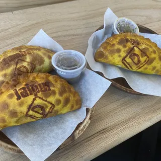 Jaipur Empanada (Eggplant)