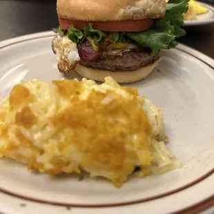 Breakfast burger with mystic potatoes