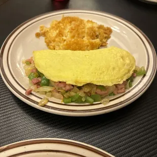 Western omelette w/ mystic potatoes