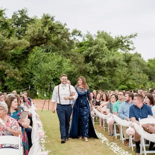 Outdoor ceremony options