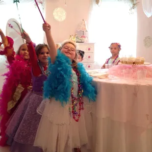 Princess parade (with one pirate)