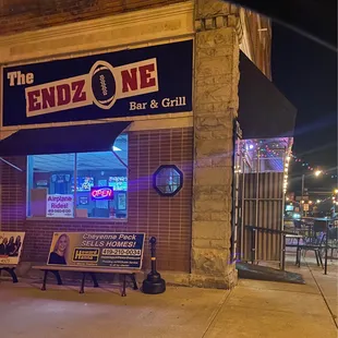 The Endzone bar &amp; grill