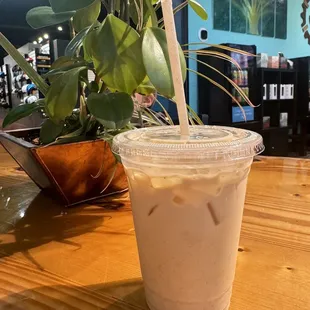 Bee string.  Mellow flavors.  Don't be afraid to try this one.