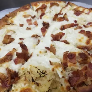 Kraut &amp; Bacon Pizza