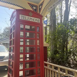 Telephone booth