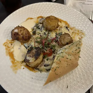 scallops and lobster ravioli