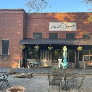 The front of this very cool place!