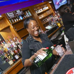 Enjoy Kansas City Nightlife with Drinks from our Bar