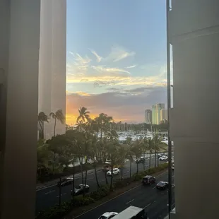 beautiful view of oahu&apos;s amazing sunsets