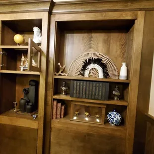 "The Heist" themed escape room. 8/10 difficulty. 60 minutes.