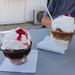 Small and medium sundaes.