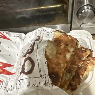 Garlic naan that's not lacking in flavor