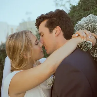 Walking around the estate for intimate bride and groom photos.   @amandaandnico Www.AmandaandNico.com Instagram.com/amandaandnico