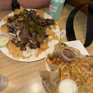 Steak nachos