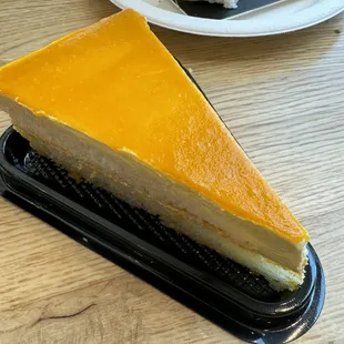Mango pastry